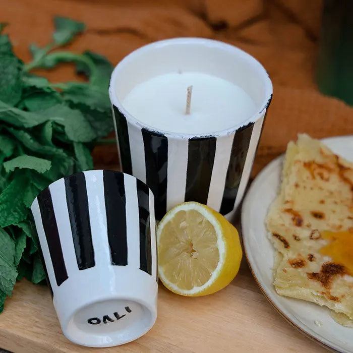 Bougie parfumée Bois de Cachemire, pot en céramique artisanale